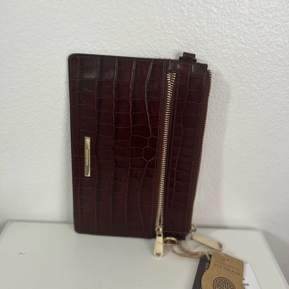 Brahmin crocodile Leather Chocolate Cherry Leather Clutch - Picture 10 of 12